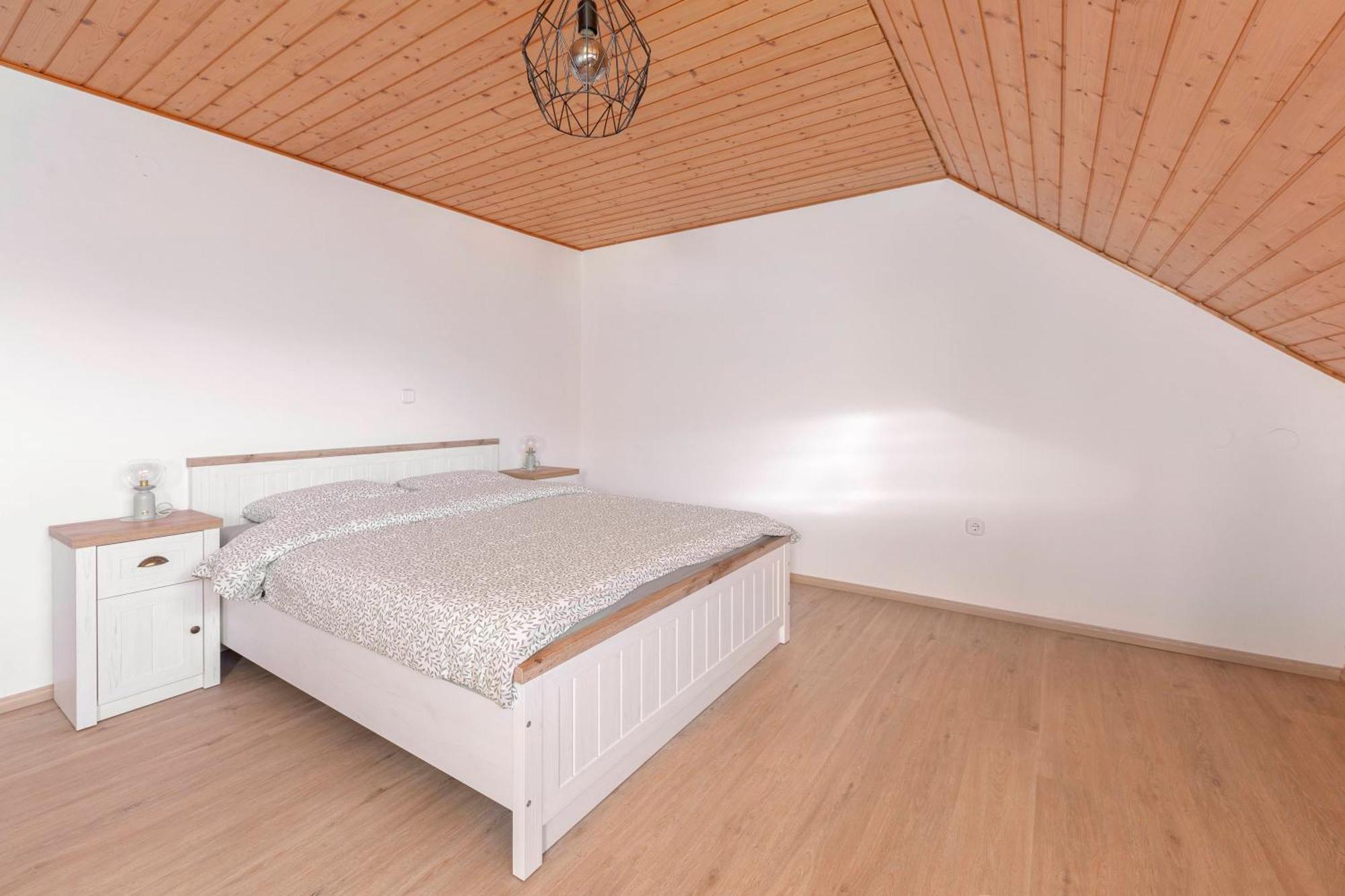 Holiday Home Kersnik Бохин Екстериор снимка
