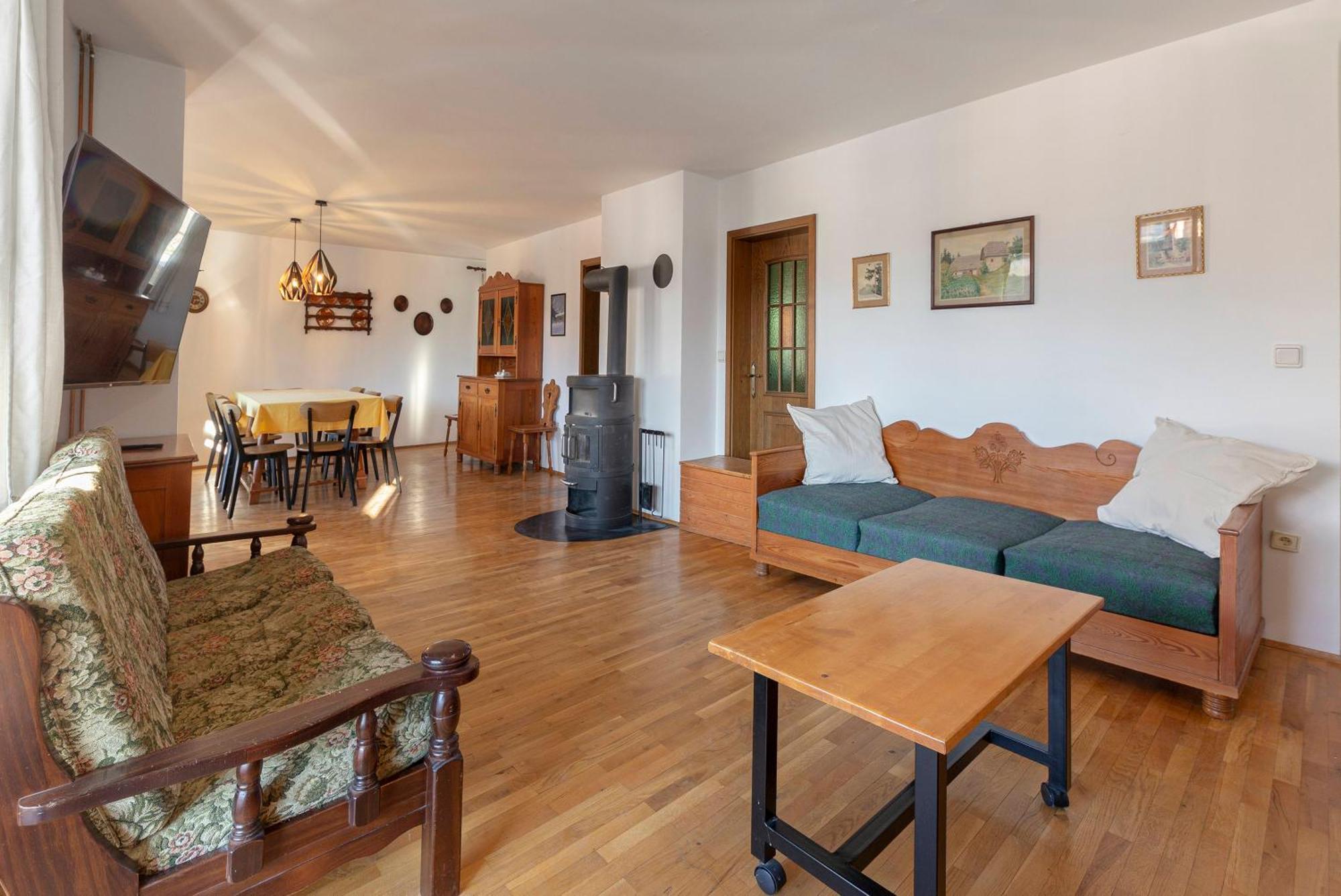 Holiday Home Kersnik Бохин Екстериор снимка